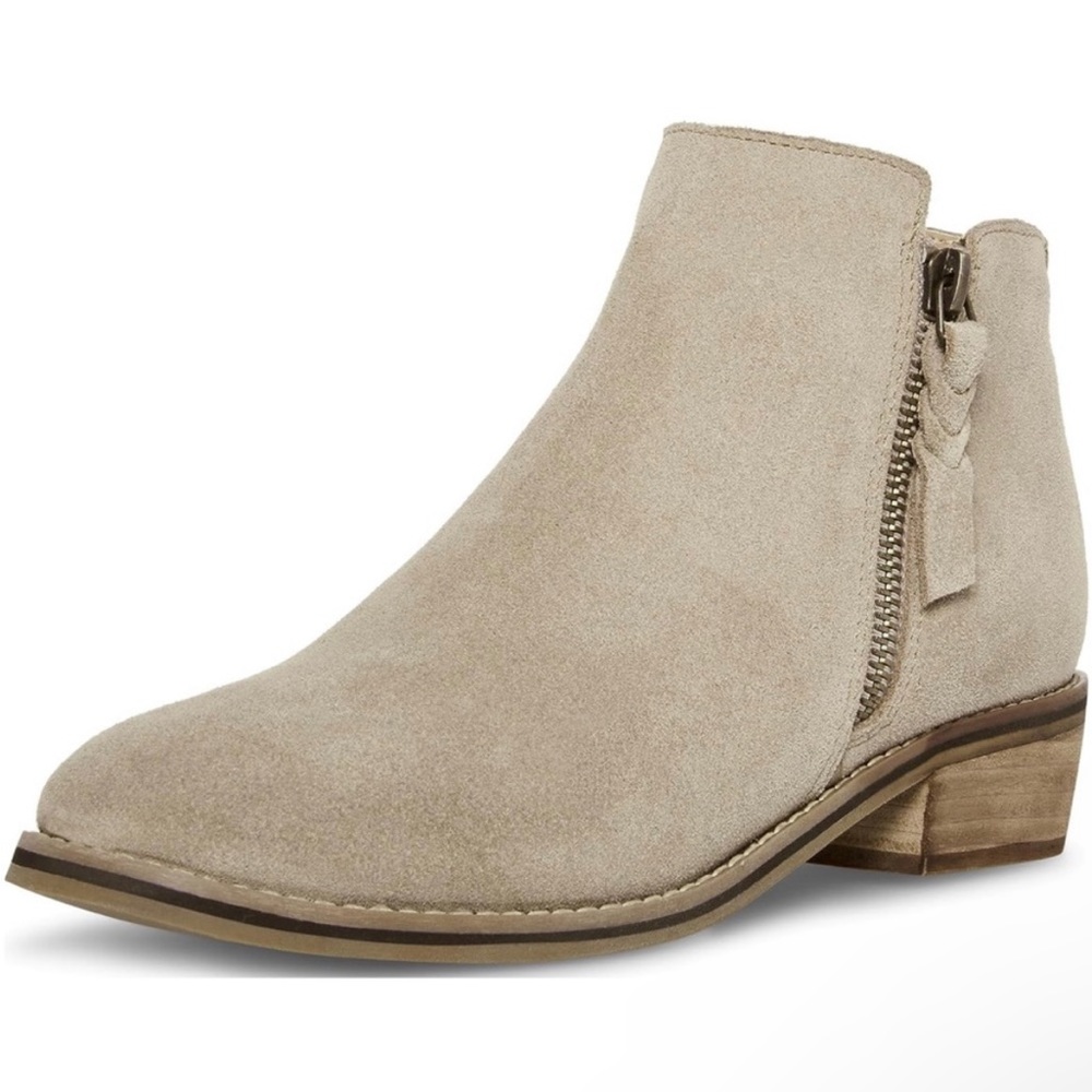 NWT Blondo Liam Waterproof Bootie